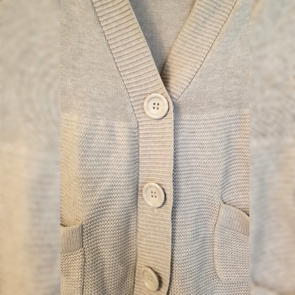 H&M Knitted Cream Color Vintage Cardigan with Lantern 3/4 Sleeves - Picture 3 of 9